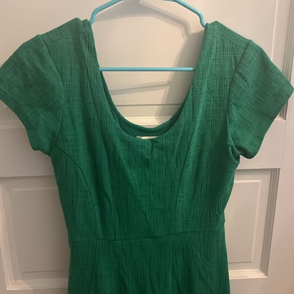 Maeve Stretchy Kelly Green Dress - Picture 3 of 5